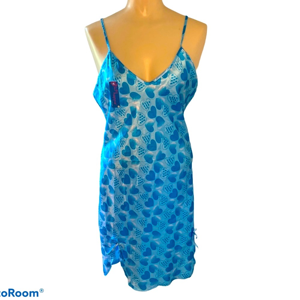 NWT Happie Size L Blue Heart Nightie